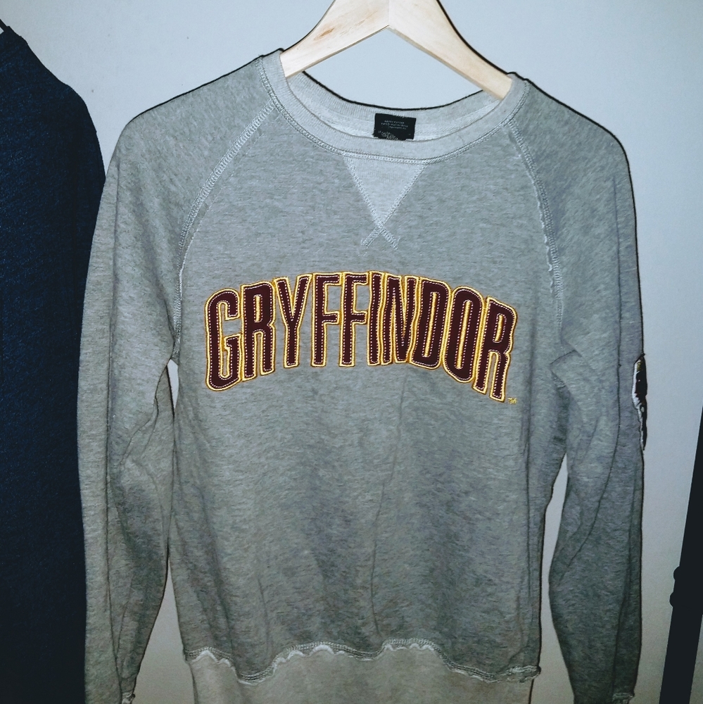 UNIVERSAL STUDIOS Gryffindor pullover - Picture 2 of 2
